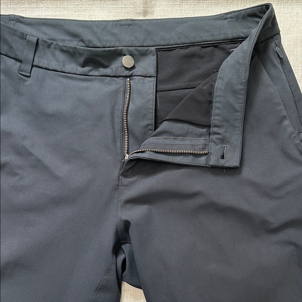 Lululemon Commission Pants Men's 34 Navy Classic Fit Flat Front Chinos - Picture 10 of 11